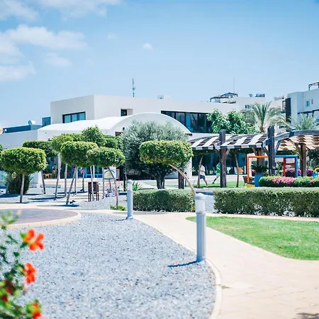 Cozy At Thalassa Resort, Northern Cyprus Appartement