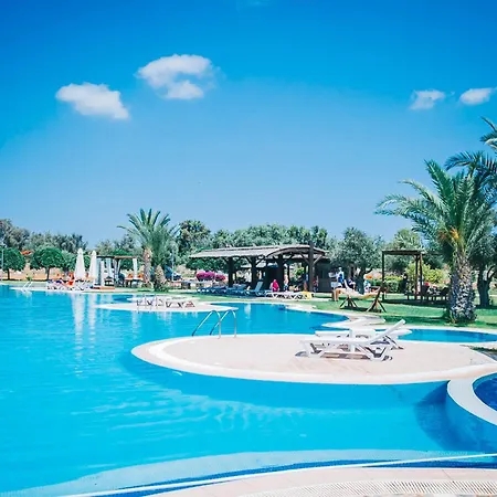 Cozy At Thalassa Resort, Northern Cyprus *