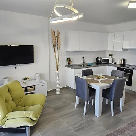 Cozy At Thalassa Apartment Paralimni