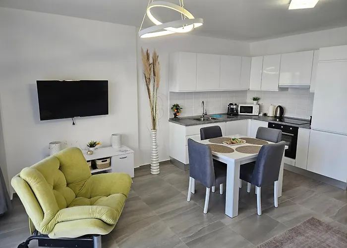 Cozy At Thalassa Resort, Northern Cyprus דירה פאראלימני