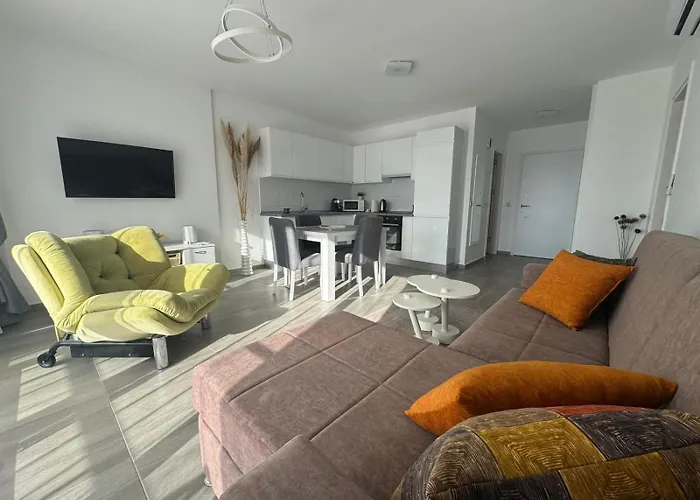 Cozy At Thalassa Resort, Northern Cyprus * פאראלימני